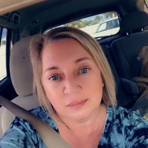 Meet your Posher, Liz